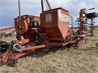WILRITCH 27" AIR SEEDER, C/W TOW BEHIND PACKERS