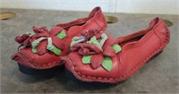 Tuo Rui Red Leather Slip On Shoes - 8.5" Long