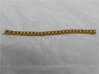 18K bracelet, .686oz