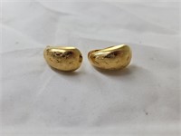 750 gold ear rings, .215oz