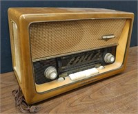 Vintage West German EMUD Rekord Senior 60 radio