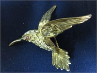 Gold Tone Humming Bird Brooch Jewelry
