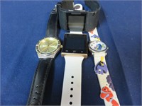 Lot of 4 Watches Traditional and Smart