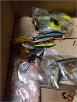 OLD FISHING LURE LOT