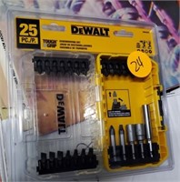 DEWALT 25pc SCREWDRIVING SET - IN CASE