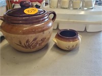 VINTAGE WHEAT POTTERY - ONE LID