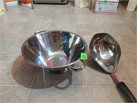 Stainless colander and strainer