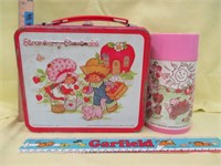 Strawberry Shortcake Lunch Box / Thermos