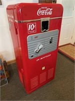 Coke Cola pop bottle machine