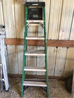 Husky 6’ step ladderType 2, 225 lb