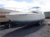 1978 Sea Ray Sundancer 260 Cabin Cruiser 26'