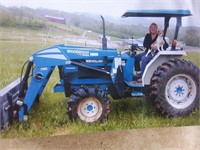 New Holland 2120 Tractor w/ Lift