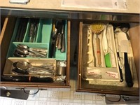 4 Drawers of Kitchen Items, Flatware, etc...