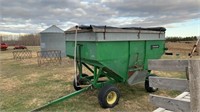 aprox. 350 bu Parker gravity wagon