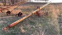 7" 31'  Westfield auger. Briggs motor. Not running