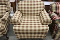 PLAID ARM CHAIR 42"X34"X33"