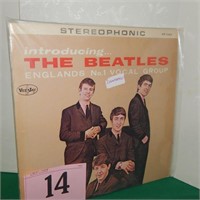 Beatles vinyl LP â€œIntroducingâ€¦â€