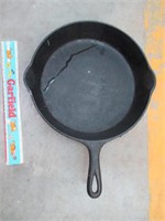 Cast Iron Large Fry Pan