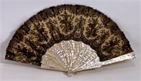 Lace fan, etched Mother of Pearl mounting,