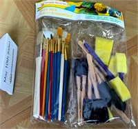 Assorted Paint & Craft Brushes