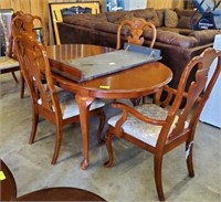 QUEEN ANNE TABLE/6 CHAIRS, 1 LEAF