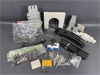 HO Scale Train Tracks and Accessories