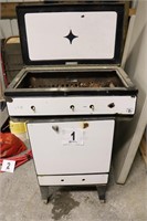 Vintage Enamel (Non Working) Gas Stove