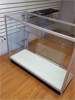 glass display case 20 x 48 x 38" h