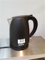 sunbeam elec. kettle, like new