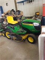 JOHN DEERE E170 RIDING MOWER