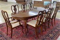 Stanley Furniture Queen Anne Cherry Table & Chairs