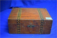 Inlaid wooden writing box