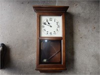 Howard Miller No. 124 Wood Wall Clock