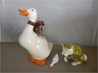 Large & Small Ceramic Gooses & Decorative Cat