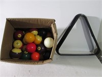 POOL BALLS WITH TRIANGLE