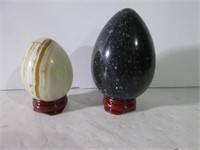 2 STONE EGGS ON STAND AGATE AND MICA
