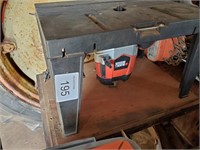 Router Black & Decker with other power tool