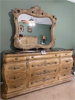 Dresser with Mirror (MBdrm)
