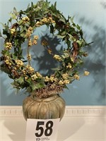 Vase/Topiary (Den)