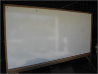 Classroom free standing whiteboard