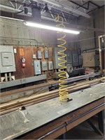 20ft assembly table with air lines and air