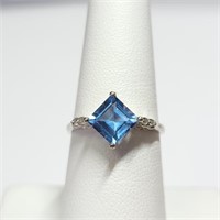 $1400 10K  Blue Topaz(1.5ct) Diamond(0.03ct) Ring