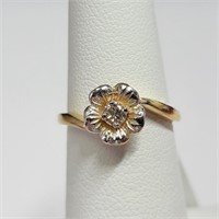 $2000 10K  Diamond(0.1ct) Ring