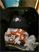 TOTE OF T-SHIRTS, UT CARTOONS AND MISC