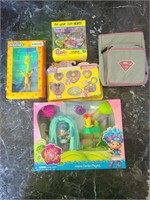 Lot of 5 toy and purse items-cabbage patch,