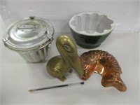 JELLY MOLD LOT WITH CAST BRASS