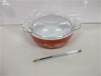 SMALL PYREX CASSEROLE DISH WITH LID