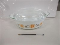 LARGE TOWN & COUNTRY CASSEROLE DISH WITH LID