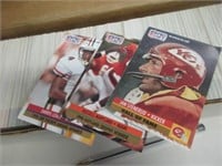 BOX OF HUNDREDS OF PRO SET NFL CARDS