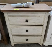 LIBERTY FURNITURE NIGHT STAND